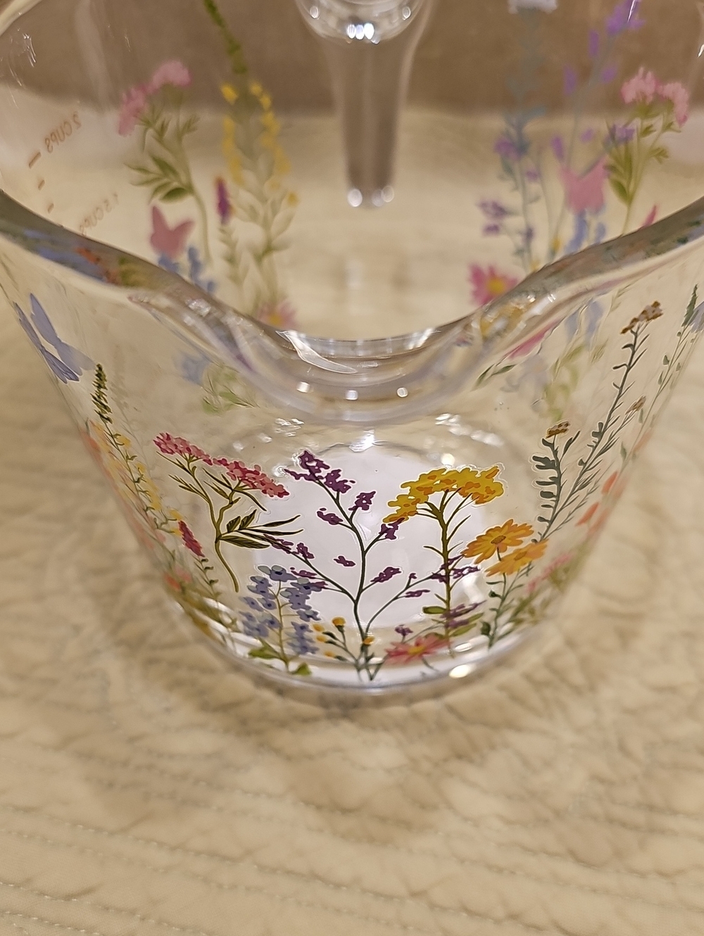 Dolly Parton Wildflower Glass 2 Cup Measuring Cup - Picture 5 of 5